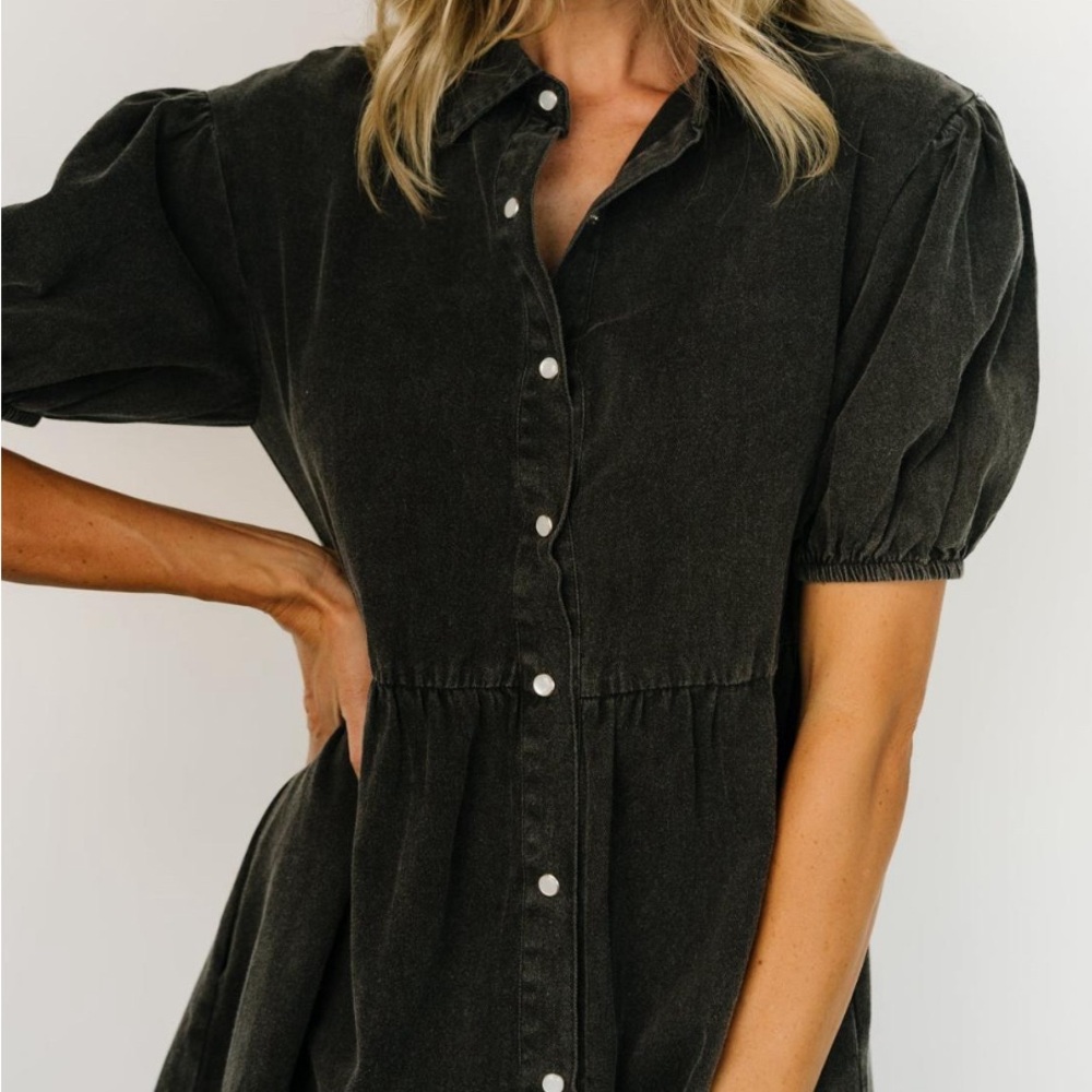 Adorable black, puff sleeve mini dress.